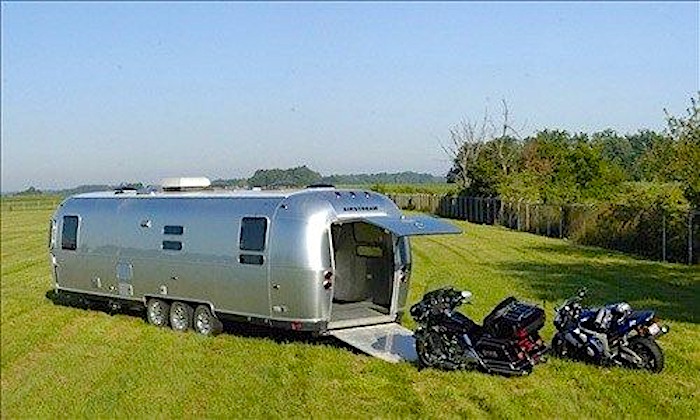 Name:  Does-Airstream-Make-a-Toy-Hauler-.jpg
Views: 835
Size:  96.3 KB