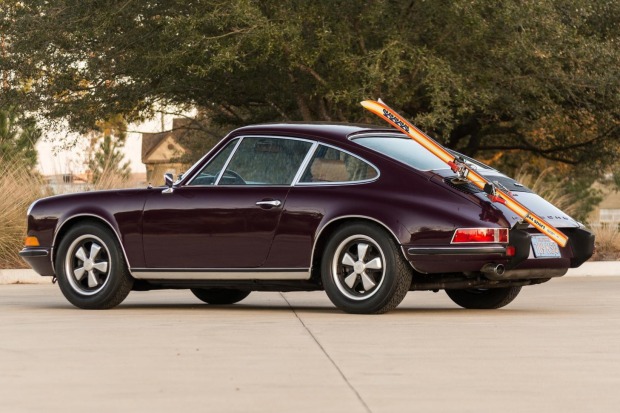 Name:  1973_porsche_911t_1634141160f42a5d88693Exterior-4-2.jpeg
Views: 535
Size:  80.2 KB