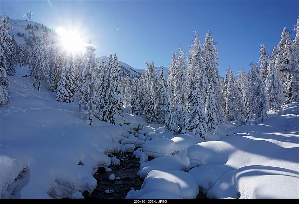 Click image for larger version. 

Name:	05_DeepSnow-Bedretto_s.jpg 
Views:	162 
Size:	353.5 KB 
ID:	221295