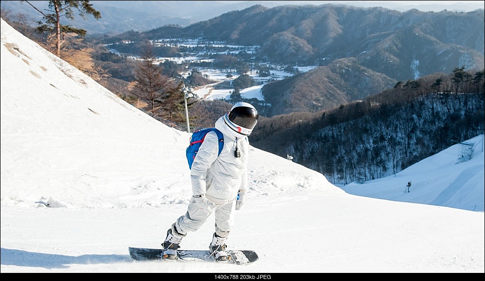 Click image for larger version. 

Name:	HELMET_2018Winter_Olympics_Clavin43.jpg 
Views:	110 
Size:	203.1 KB 
ID:	348628