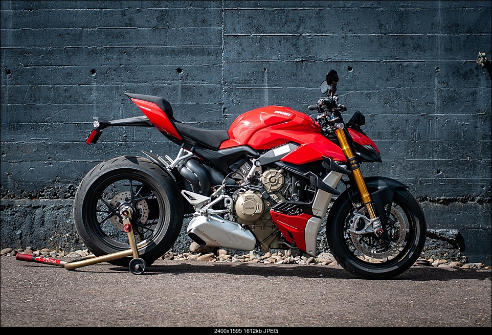 Click image for larger version. 

Name:	2020-Ducati-Streetfighter-V4-S-Jensen-Beeler-33-scaled.jpg 
Views:	70 
Size:	1.57 MB 
ID:	364460