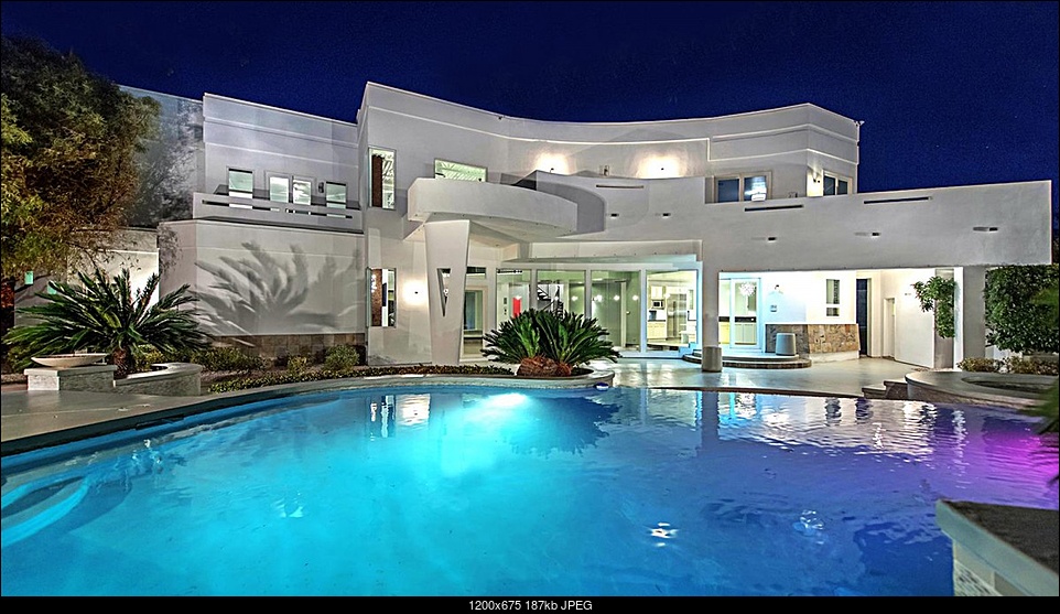 Click image for larger version. 

Name:	Mike-Tyson-Mansion-Las-Vegas-1200x675.jpg 
Views:	119 
Size:	186.8 KB 
ID:	193239