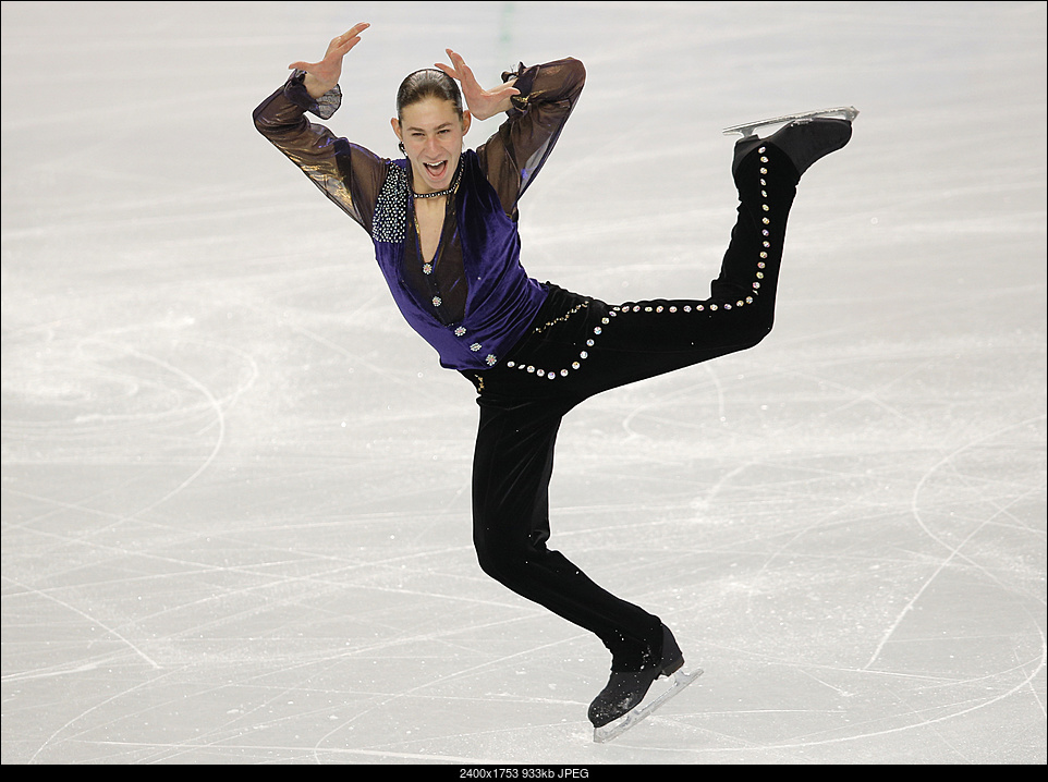 Click image for larger version. 

Name:	ap-sochi-olympics-figure-skating_002.jpg 
Views:	110 
Size:	933.0 KB 
ID:	322373