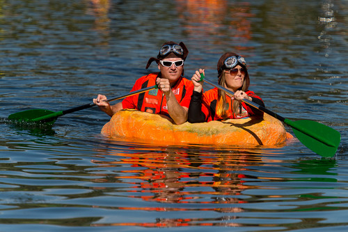 Name:  pumpkinregatta_101914~1.jpg
Views: 364
Size:  132.2 KB