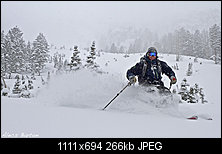 Click image for larger version. 

Name:	Mike Down E Couloir 4.9.11 #3.jpg 
Views:	261 
Size:	266.3 KB 
ID:	95923