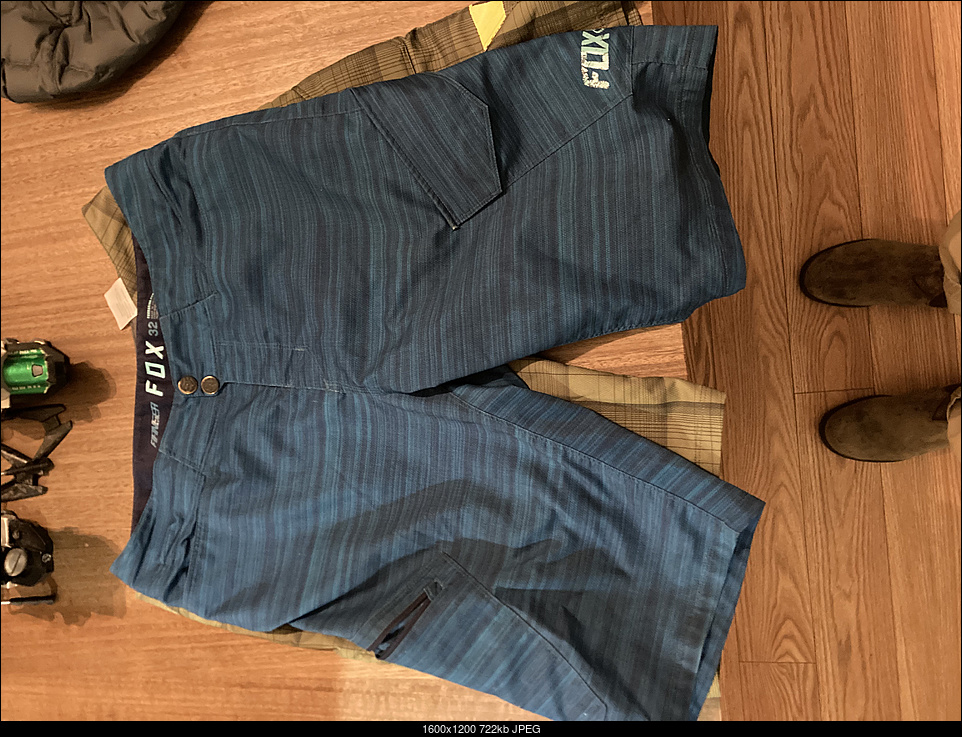 Click image for larger version. 

Name:	pants blue.jpg 
Views:	98 
Size:	722.0 KB 
ID:	393795