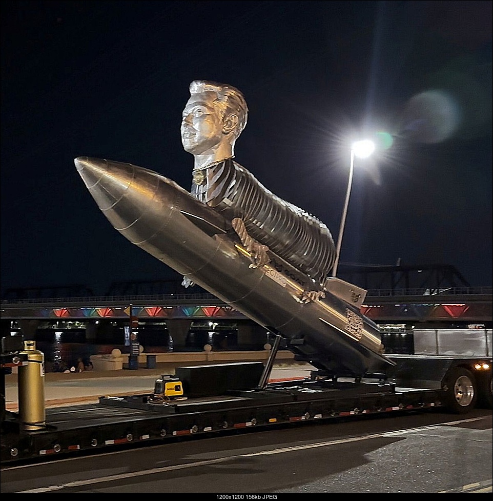 Click image for larger version. 

Name:	3_SWNS_ELONMUSK_STATUE_01.jpg 
Views:	103 
Size:	156.4 KB 
ID:	435858