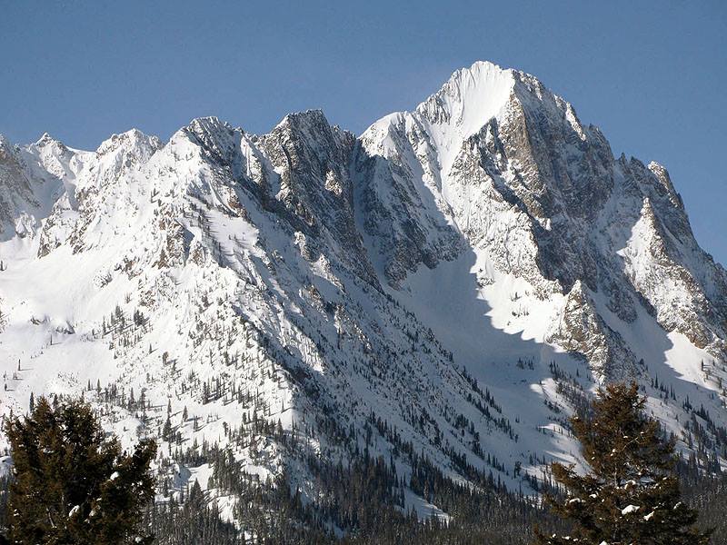 Name:  horstmann peak with shield and sickle.jpg
Views: 1950
Size:  106.8 KB