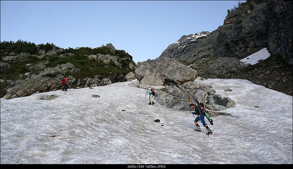 Click image for larger version. 

Name:	Skillet climb1.jpg 
Views:	193 
Size:	1.39 MB 
ID:	209087