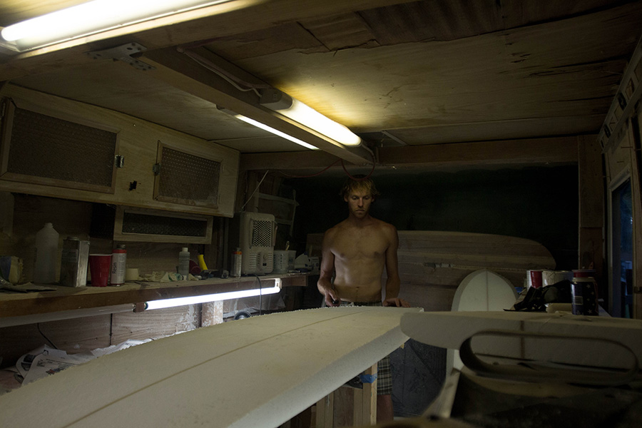 The Dirtbag's Guide to Getting Shit Done: Making a Surfboard