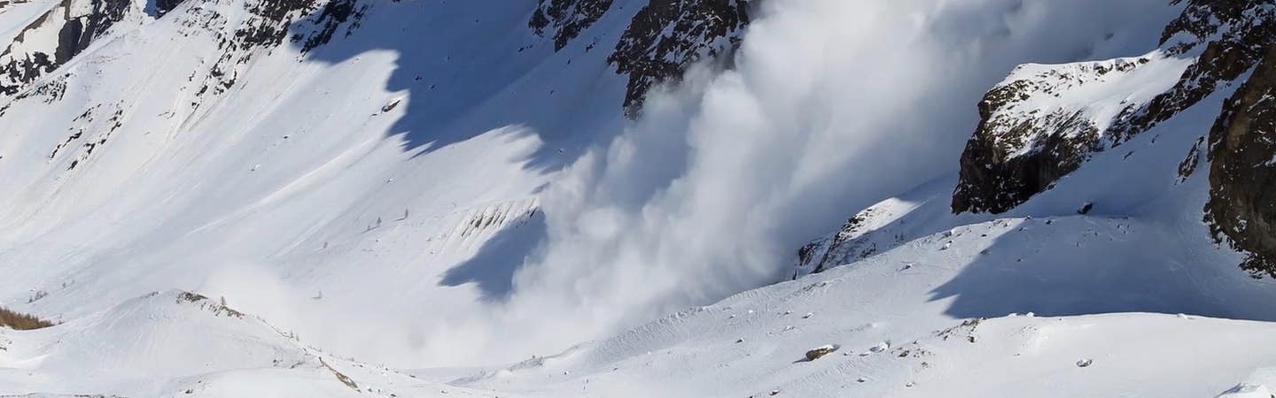 Could You Save Your Friend’s Life? - ALMOST LIVE SEASON 7 EPISODE 1 PRESENTED BY GORE-TEX thumbnail